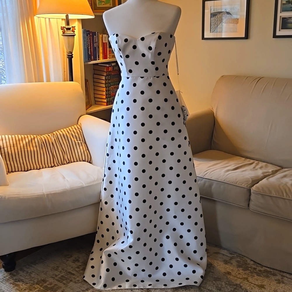NWT Wms Alfred Sung White/Black Dot Long Dress Size 0